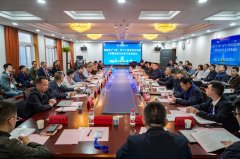 专家组连系专业自评演讲所反映的问题和